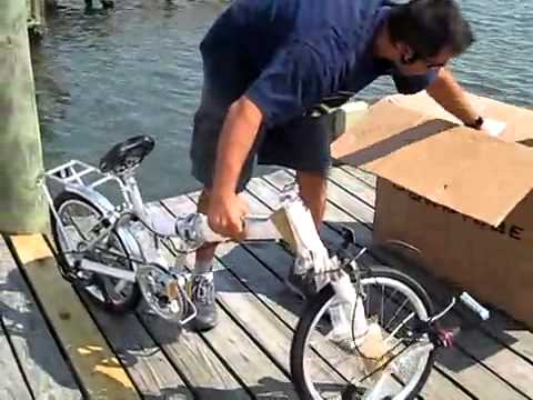 Велосипед Unpacking a Downtube Folding Bicycle Велосипед