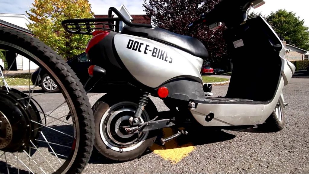 Electric Bike vs Scooter race || Valhalla Movement Network