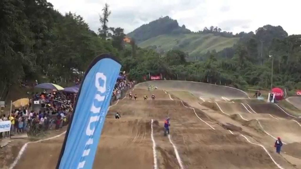 Elite Women Torneo Nacional BMX  2015. BMX Bosque Popular Ciudad de Manizales, Caldas, Colombia