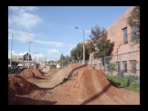 Jefferson Gutierrez bmx dirt jump