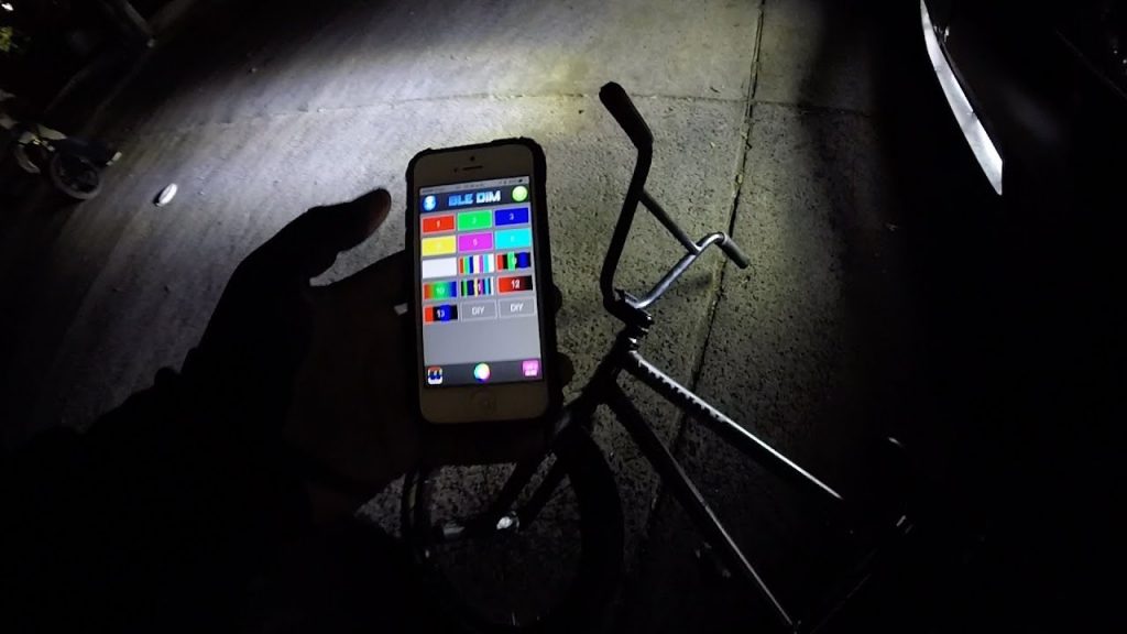 MONTANDO BMX DE DÍA Y DE NOCHE | Auxbeam