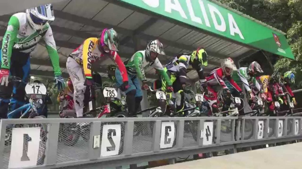 Q3 Elites Men Gran Nacional BMX  2015. Bosque Popular Ciudad de Manizales, Caldas, Colombia