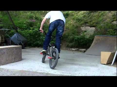 Some bmx tricks