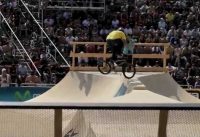 TOBIAS WICKE BMX TRICK AND GIRLS IN BARCELONA /bmx tricks