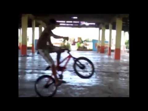 funny tricks bmx  /bmx tricks