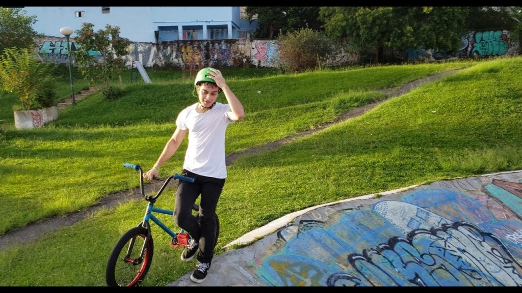 BMX Curitiba - Andando na pista da Esmeralda