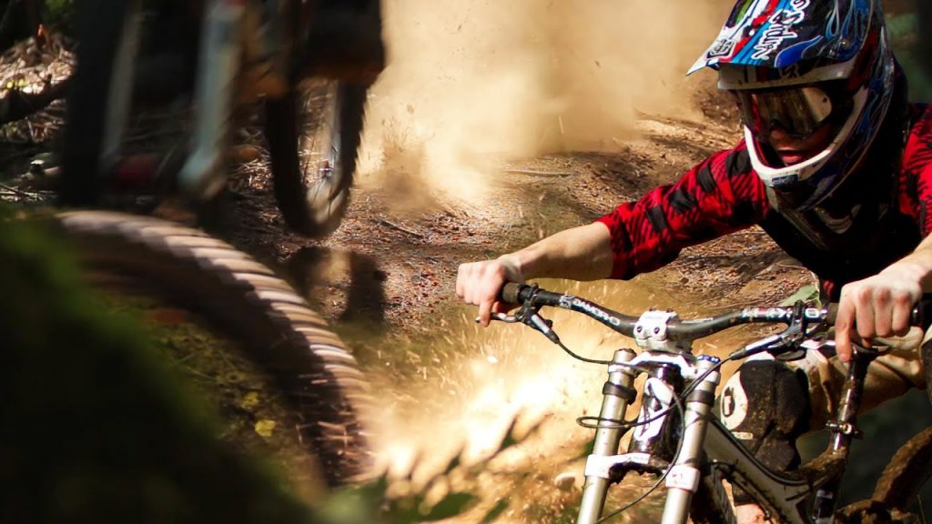 Downhill MTB, Demo 8 - RAW BIKE SOUNDS!