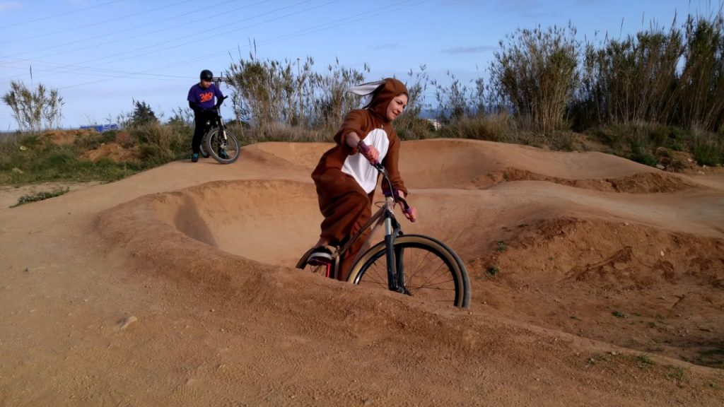 PSBMX European Travelogue - Dirt Jumping & BMX flatland