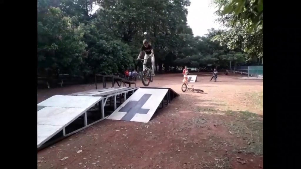 bmx fails, broken ankle :(