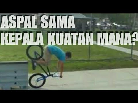bmx lucu lompatan gagal