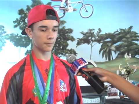 04 01 16   CAMPEÃO DE BMX