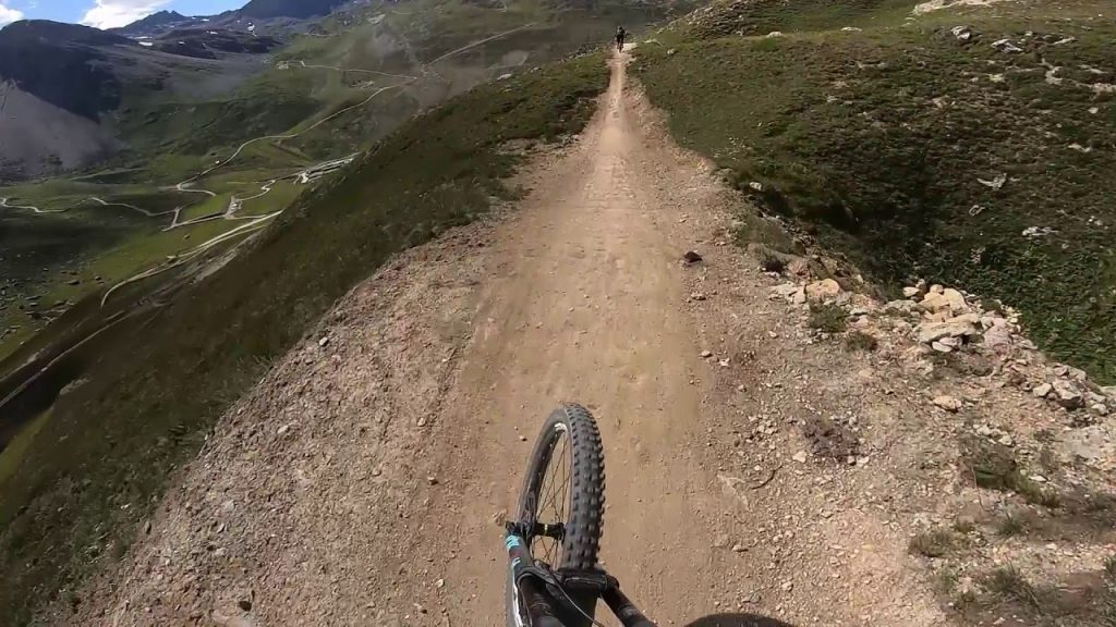 52 seconds of flow trails in tignes bike park