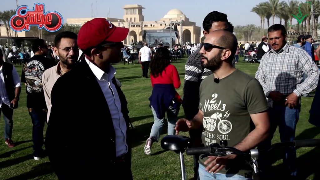 محمود حمدى على عجلتين MR. Hakam hassan with his folding bike - classic style