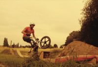 Captain Drop, eine Reise durch die Zeit auf dem BMX und Mountain Bike.