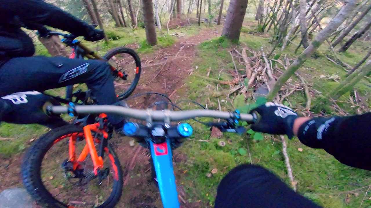 Riding my pivot Downhill bike on Maifjellet
