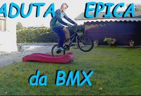 CADUTA EPICA da BMX mentre SCAPPA dal CANE - Lady riprende tutto CADUTA EPICA da BMX mentre SCAPPA dal CANE - Lady riprende tutto