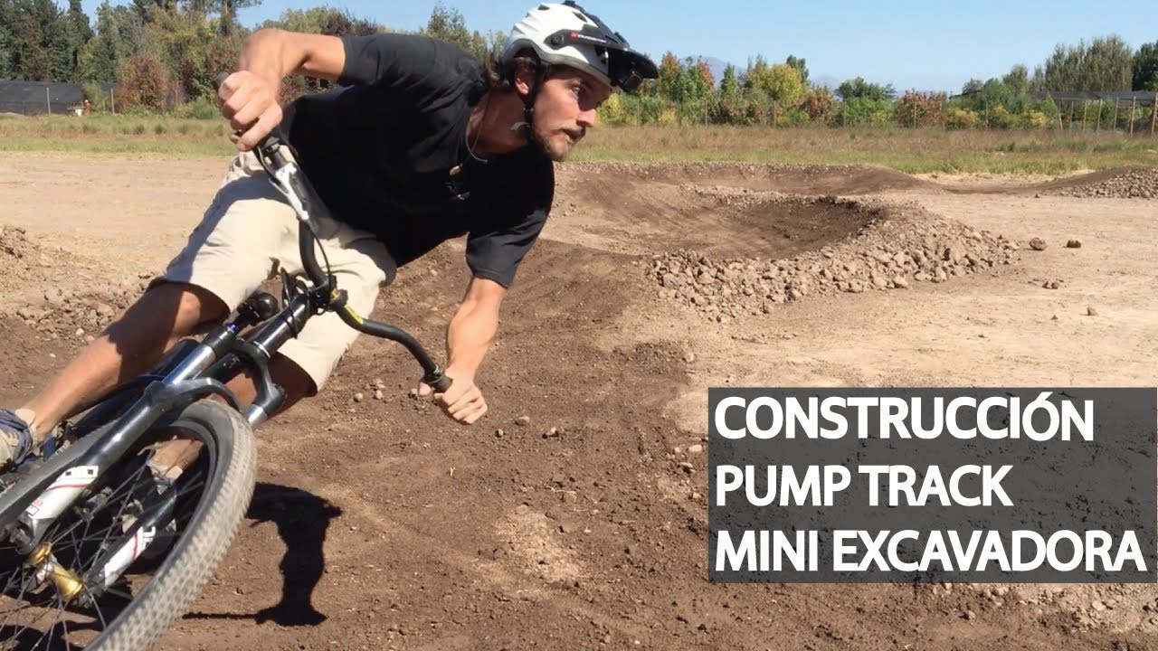 Pump Track desde cero con la Mini Excavadora, media picota, rastrillo, fat bike y aplanadora!