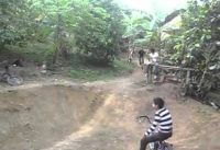 UN POCO DEL BMX YUMBO UN POCO DEL BMX YUMBO