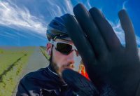 Handshakes Fixed Gear vs Mountain Bike Handshakes Fixed Gear vs Mountain Bike