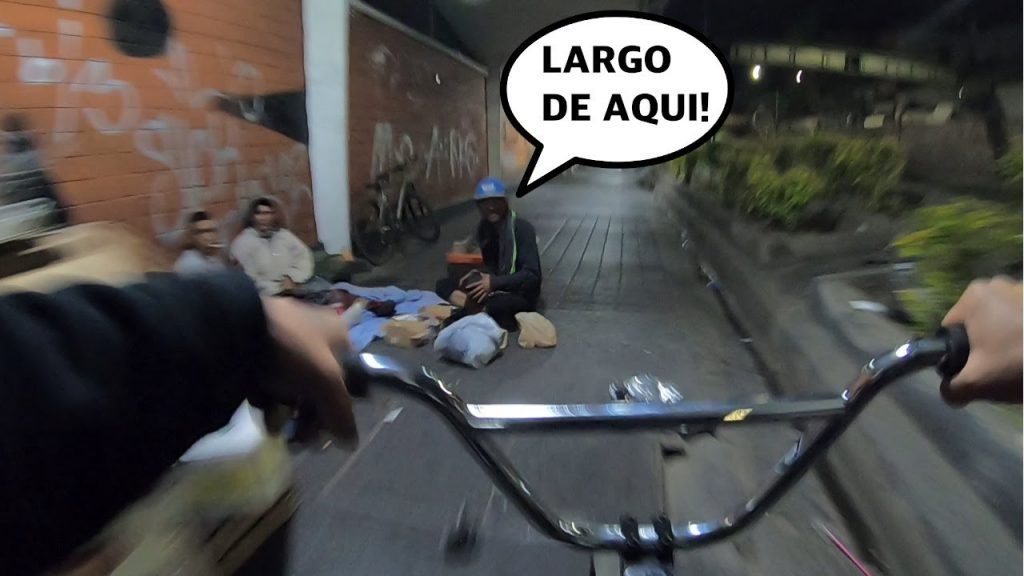 PEDALEANDO DE MADRUGADA A TODA VELOCIDAD EN BMX 3:AM 😱