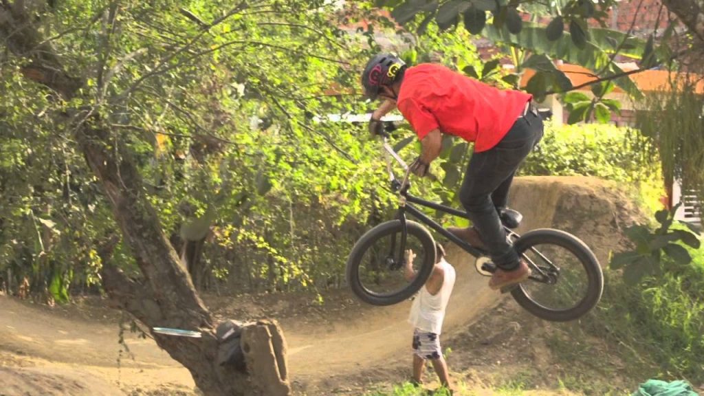 BMX Omar Lopez de paso por Tuluá  Colombia // Tampiko Films