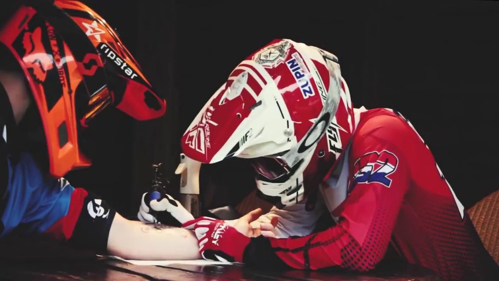 DIRT vs BMX RACE #WWE Super ShowDown #NFL Combine 2020 #Tom Brady #Lakers vs Warriors #Supreme