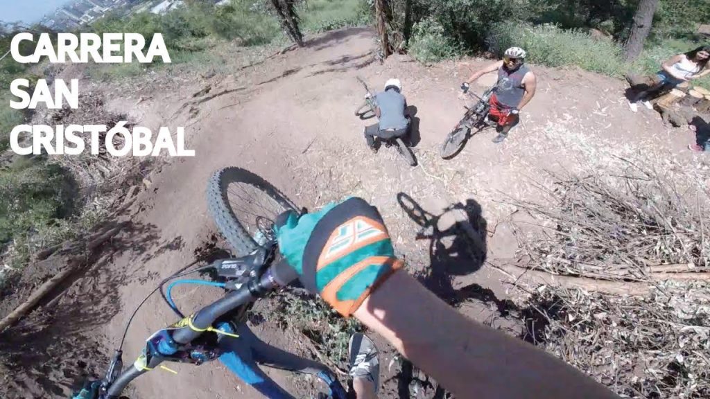 Carrera de Mountain Bike y Caídas en el Cerro San Cristóbal, Chile!