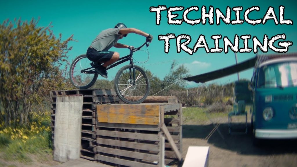 Corona Training 02 - Bike Trial Sardinia