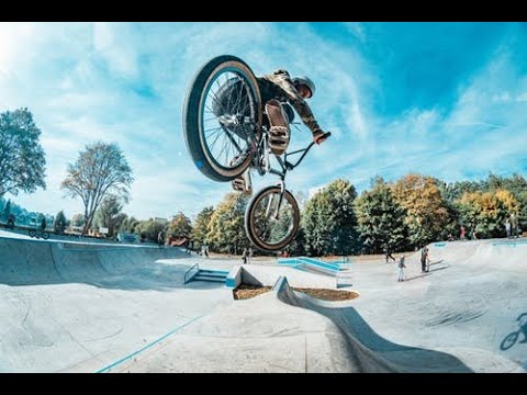 DIRT vs BMX | Fabiolous Escape