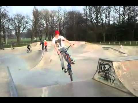 Hop whip out of a flatbank bmx
