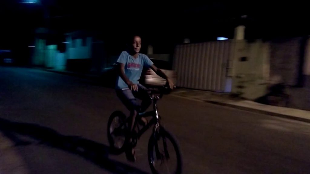 Empinando a BMX