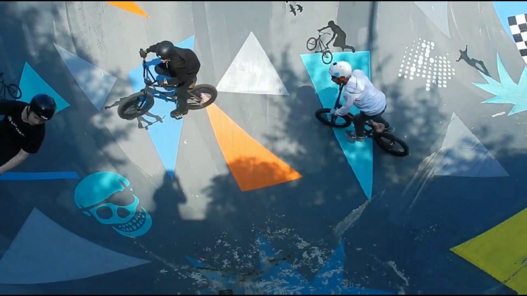 Mountain biking BMX, Stunts on bicycles, dangerious byking in woods