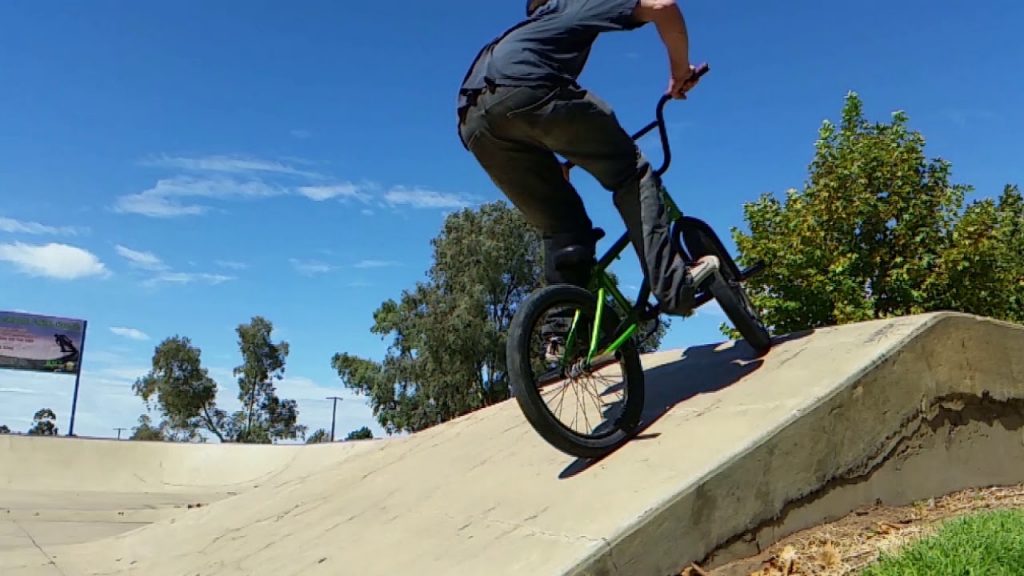 180 bmx (Slow-Mo)