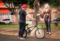 FUI NO ENCONTRO DA LOIRA DE BIKE BMX ( DEU RUIM ? ) FUI NO ENCONTRO DA LOIRA DE BIKE BMX ( DEU RUIM ? )