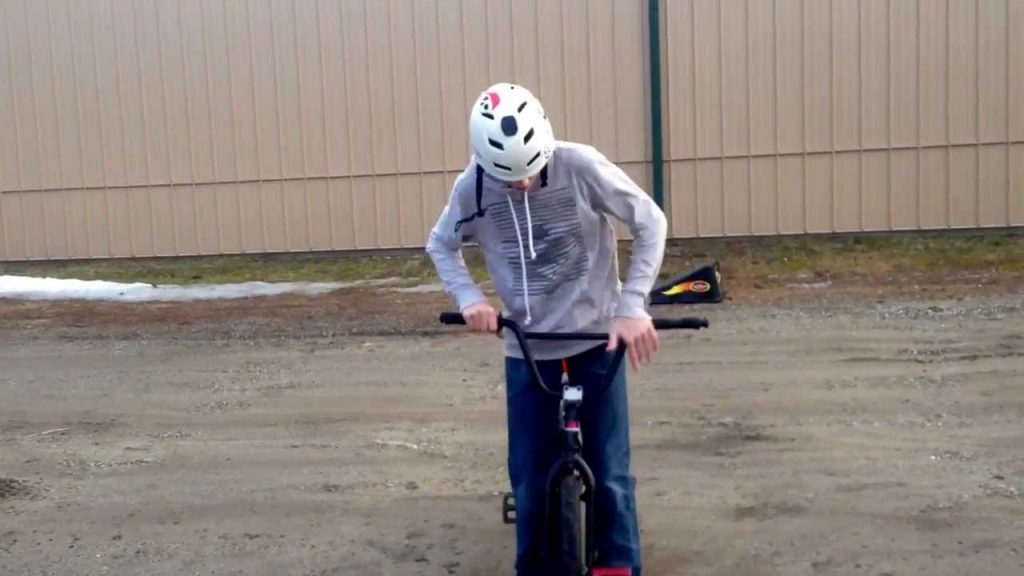 How to do a BMX tire grab