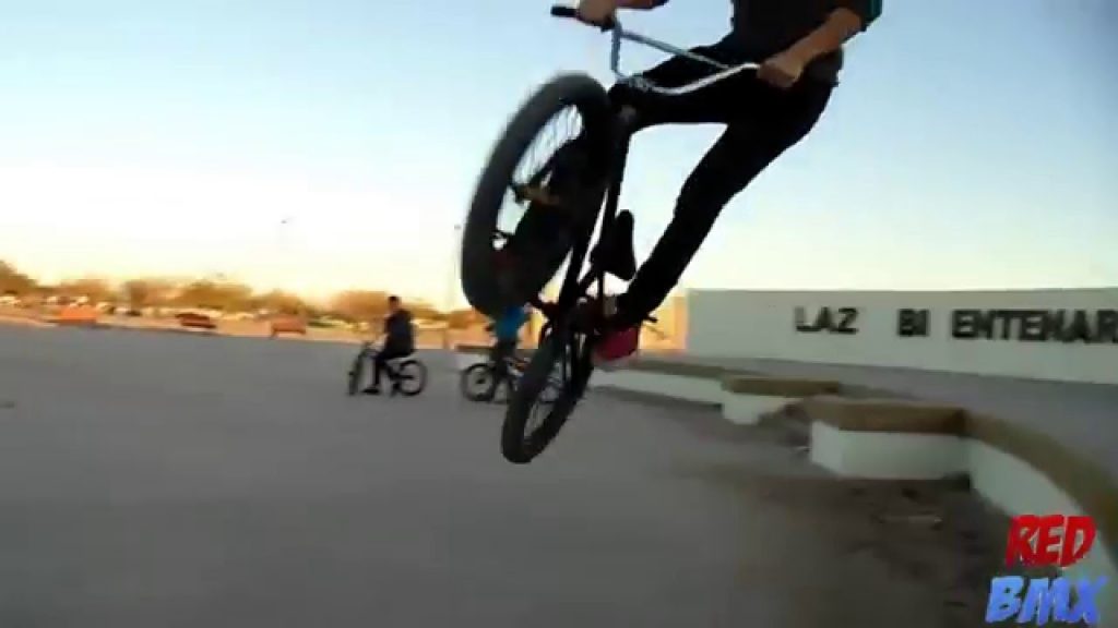 bmx street tercer parte ( video Official RED BMX )