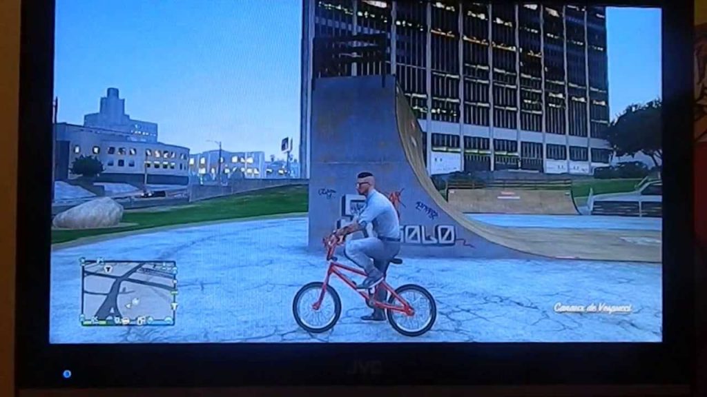 freestyle en bmx et parlon de nos projet avec le youtuber tahone_team_officiel
