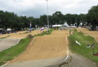 2016 07 03 NK BMX KNWU Luyksgestel DANSEN VOOR EEN ROZE OVERALL